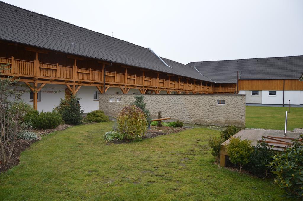 Statek 3 - Wellness & Spa Hotel Hluboká nad Vltavou Buitenkant foto