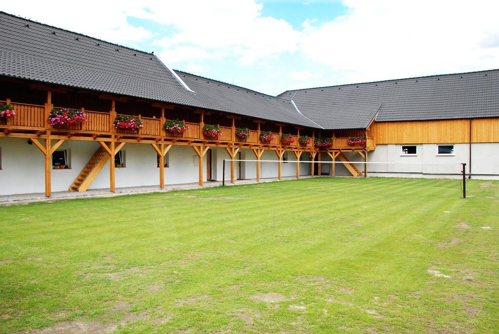 Statek 3 - Wellness & Spa Hotel Hluboká nad Vltavou Buitenkant foto