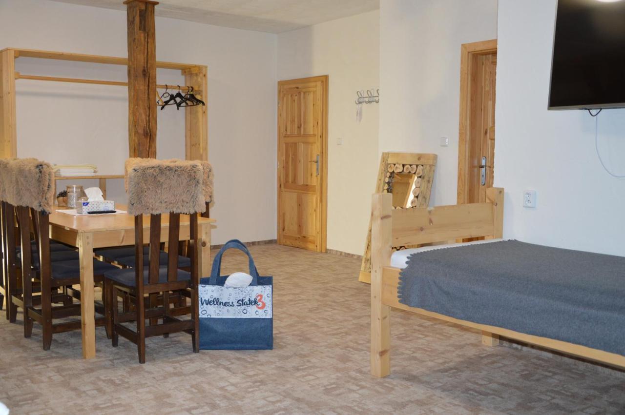 Statek 3 - Wellness & Spa Hotel Hluboká nad Vltavou Buitenkant foto